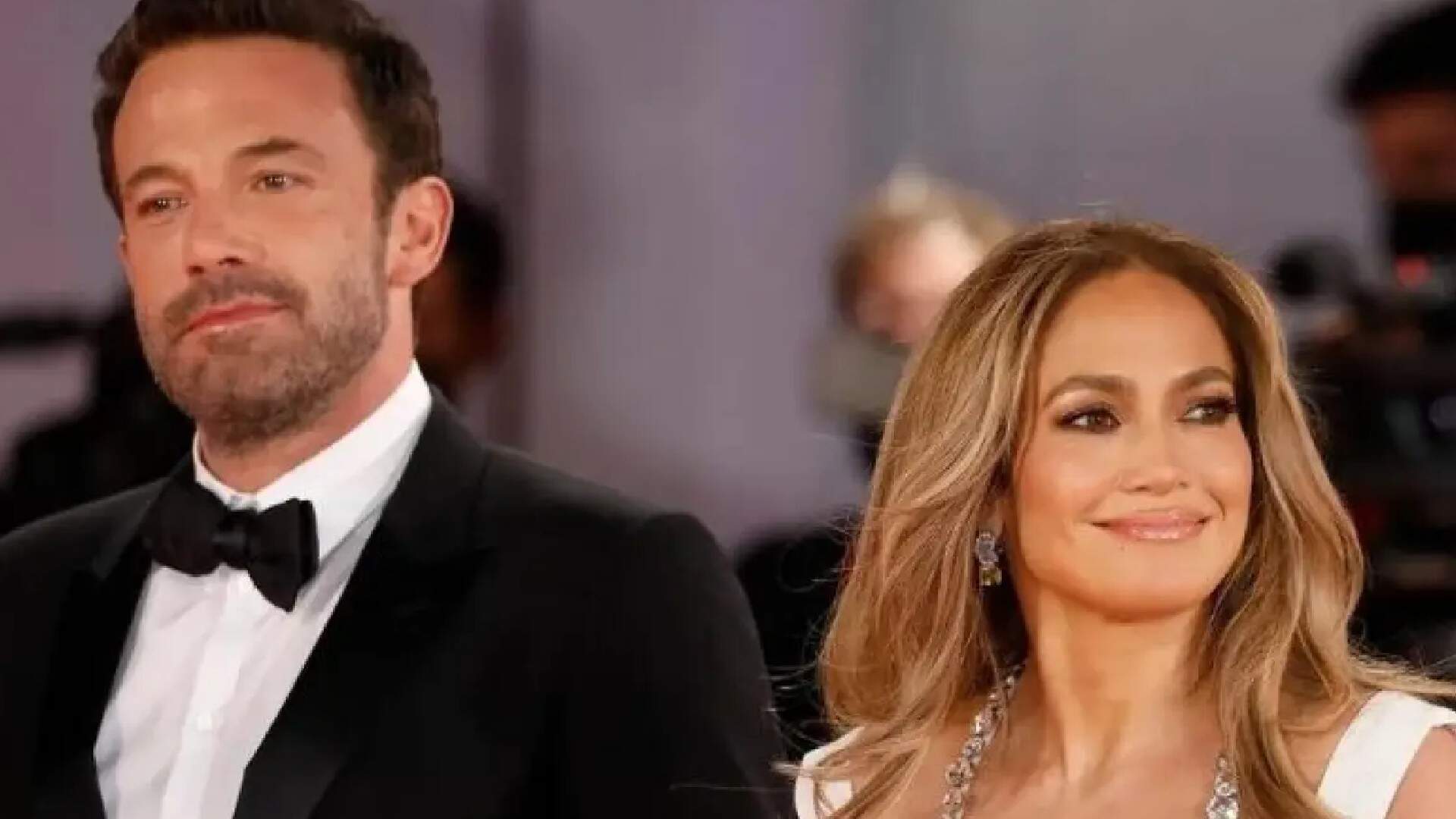 Certidão de casamento de Jennifer Lopez e Ben Affleck vaza na web e detalhes curiosos são expostos - Metropolitana FM