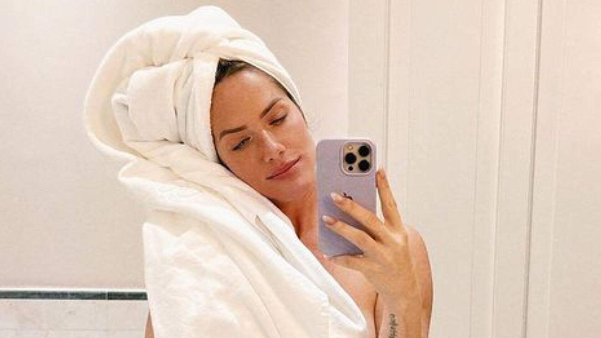 Em quarto de hotel, Giovanna Ewbank é clicada sem camiseta na sacada: “Proibido compartilhar”