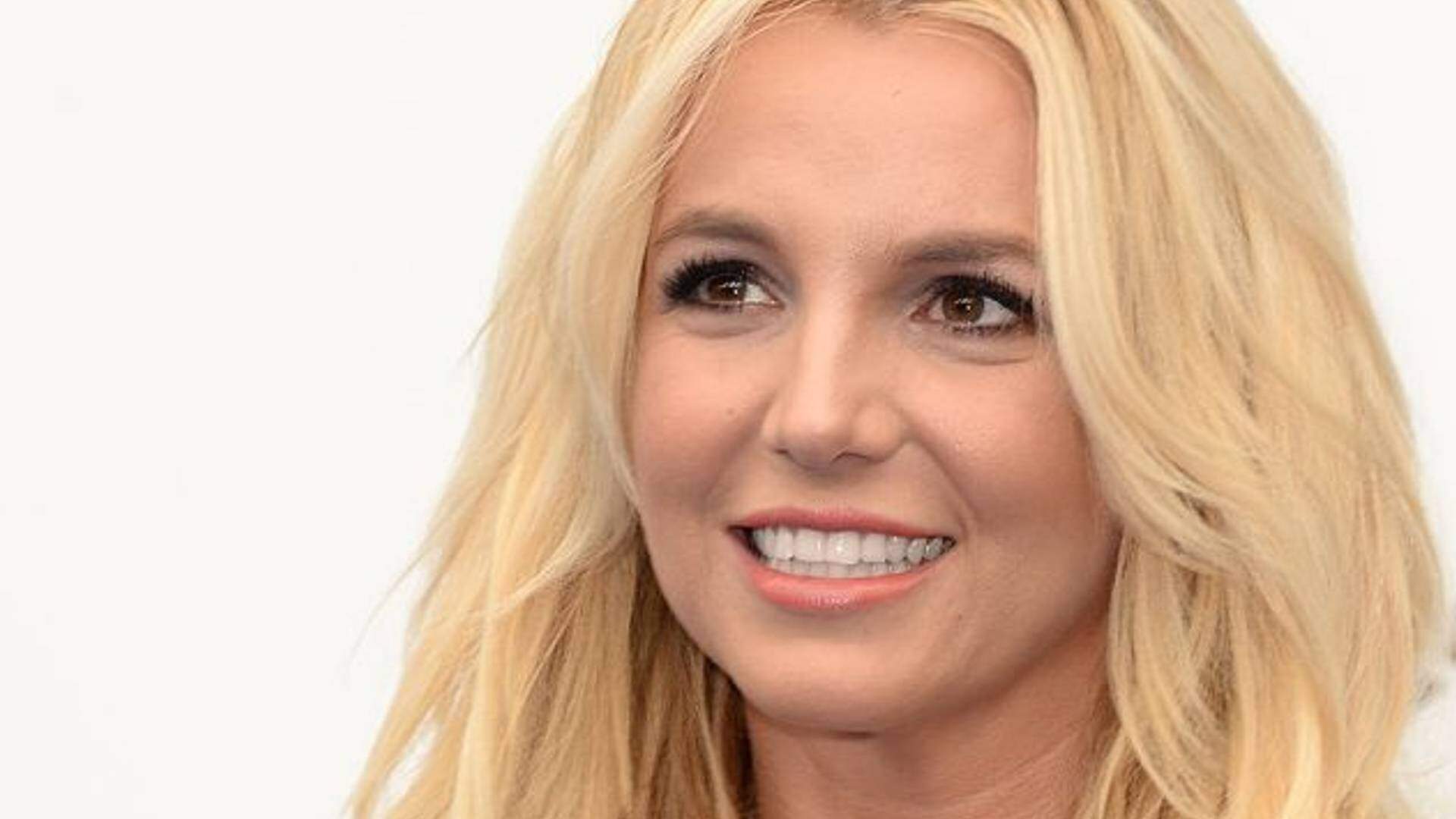Britney Spears consegue feito histórico em parada musical internacional e é aclamada pelos fãs - Metropolitana FM