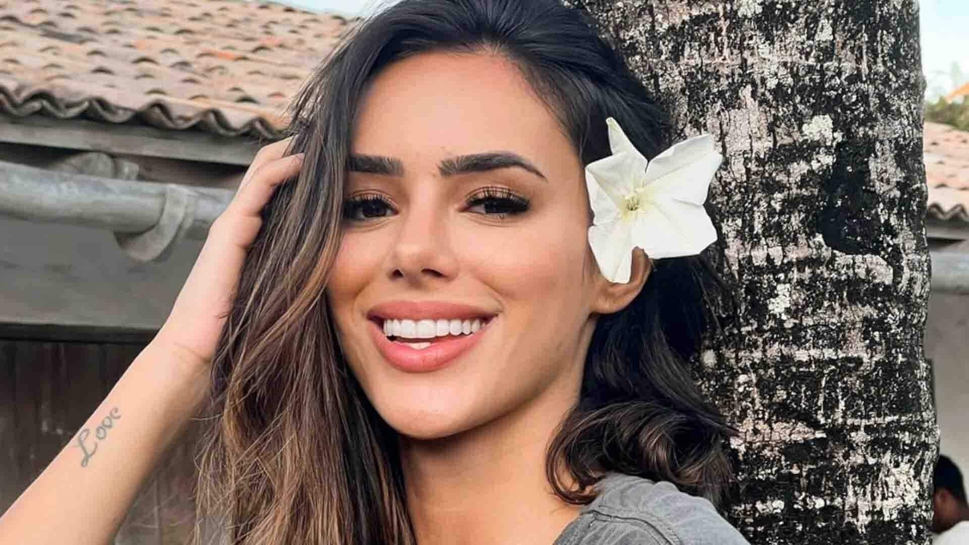 Bruna Biancardi, ex-namorada de Neymar, posa com barriga negativa e revela marquinha íntima - Metropolitana FM