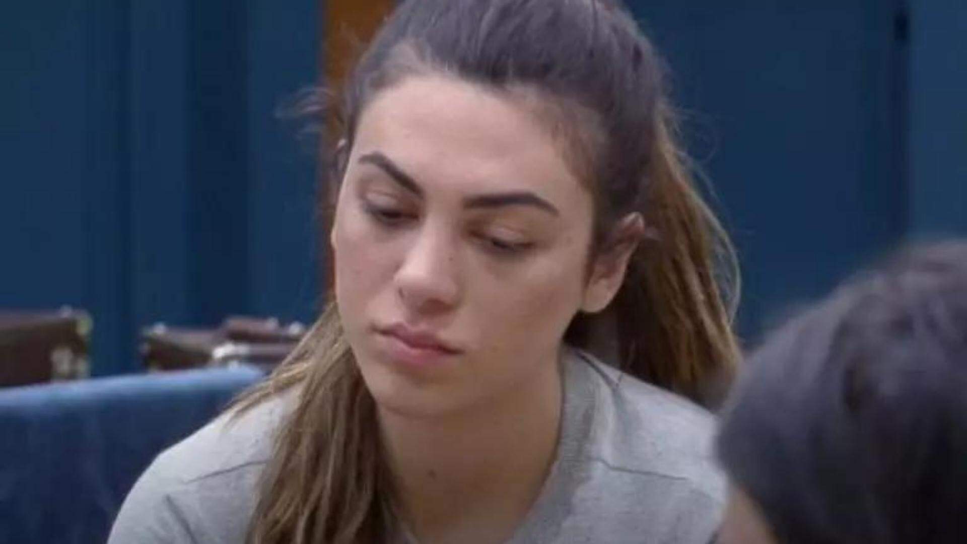 A Fazanda: Pétala Barreiros toca sino de desistência do reality - Metropolitana FM