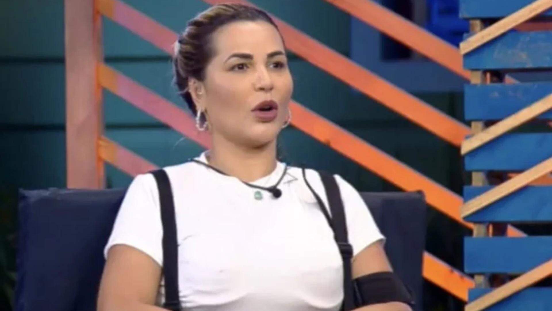 A Fazenda 14: Deolane Bezerra perde a linha durante jogo da discórdia e deixa palco sem aliados - Metropolitana FM