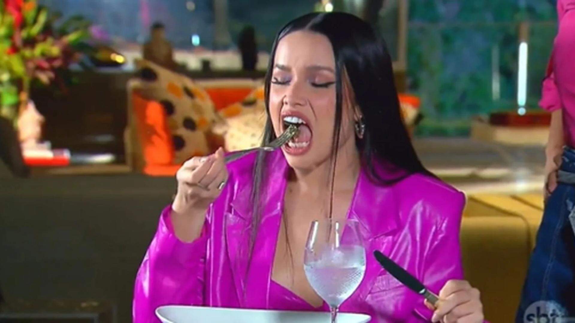 Juliette come baratas durante o Programa da Eliana e surta: “Nunca mais vão me beijar!” - Metropolitana FM