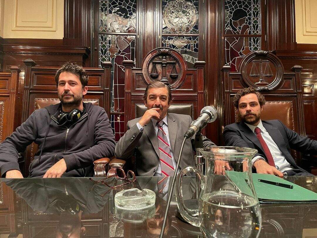 Santiago Mitre, Ricardo Darín e Peter Lanzani. (Foto: Reprodução/Instagram)