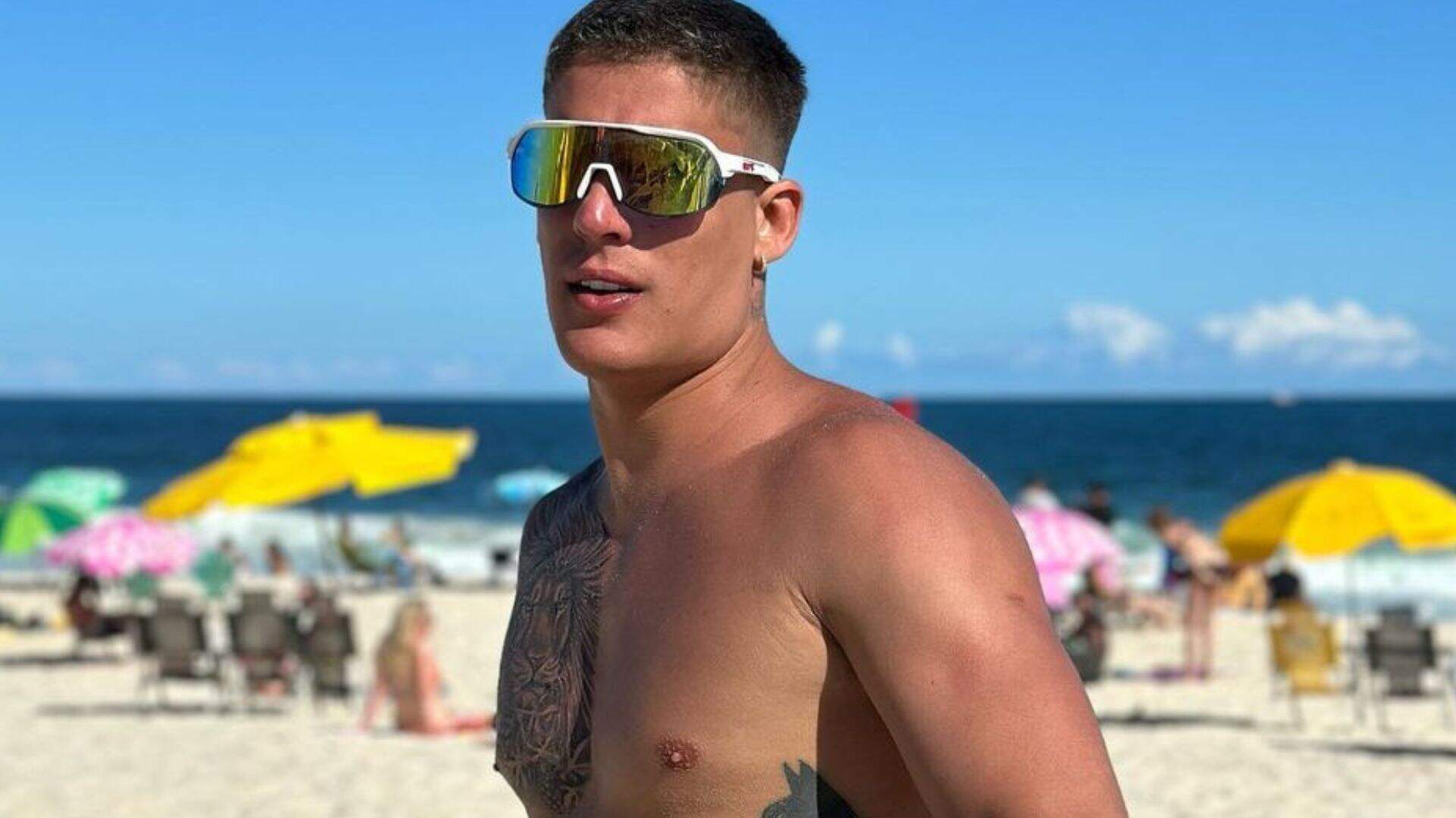 Tiago Ramos troca socos com vendedor em praia da Barra da Tijuca; confira - Metropolitana FM