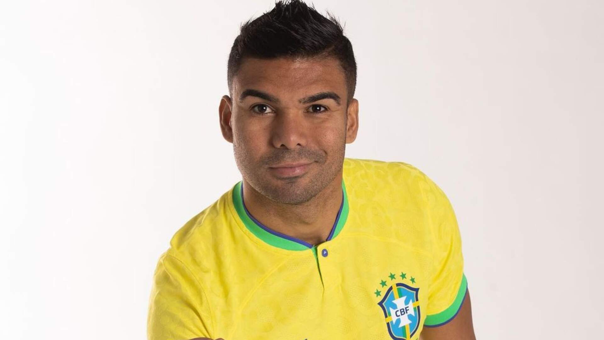 Casemiro é um jogador de futebol brasileiro que atua como volante.