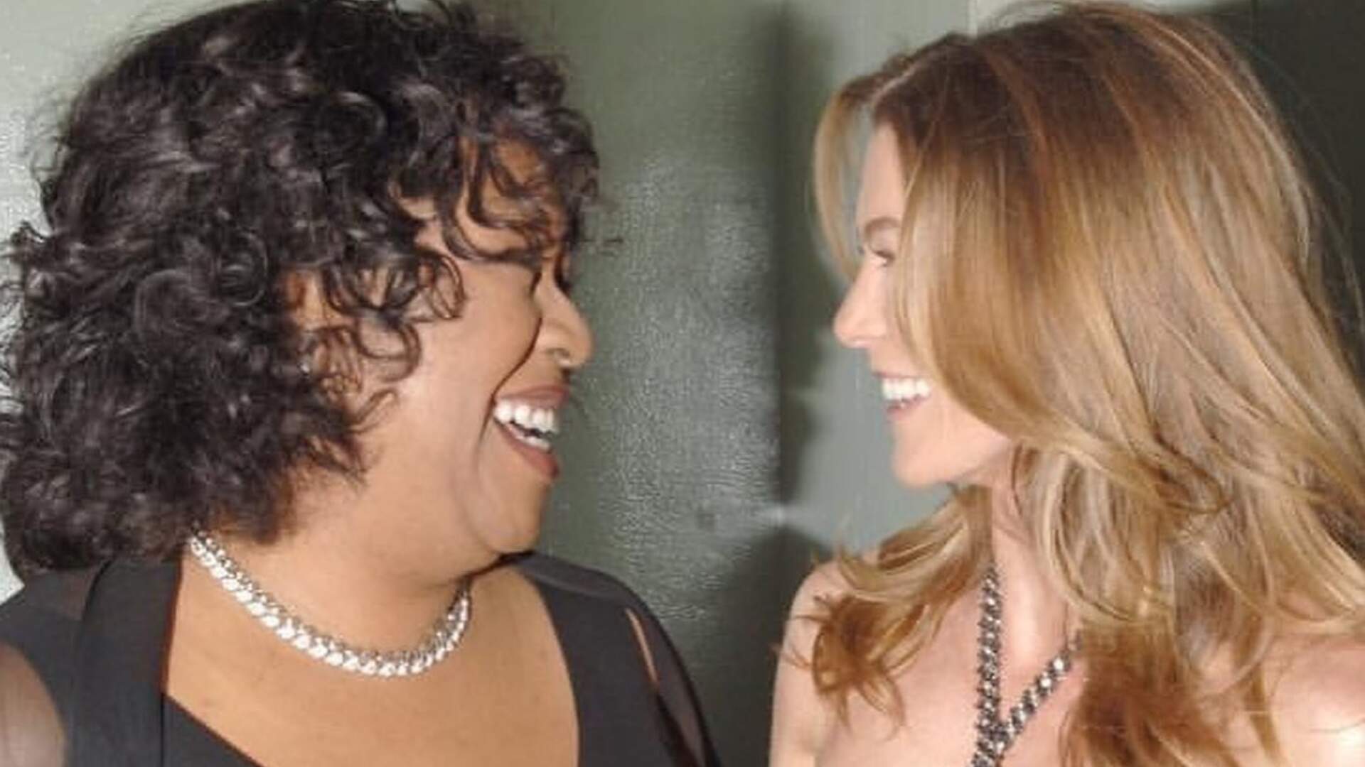 Grey’s Anatomy: Ellen Pompeo e Shonda Rhimes se despedem de Meredith Grey - Metropolitana FM