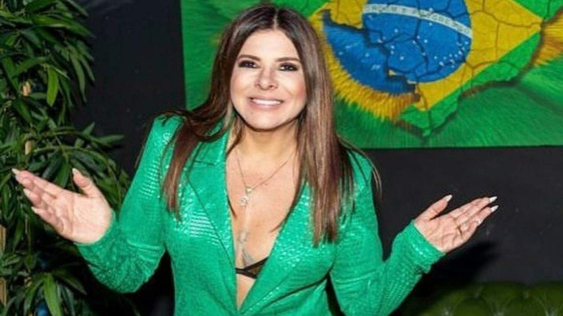 Mara Maravilha é uma cantora brasileira.