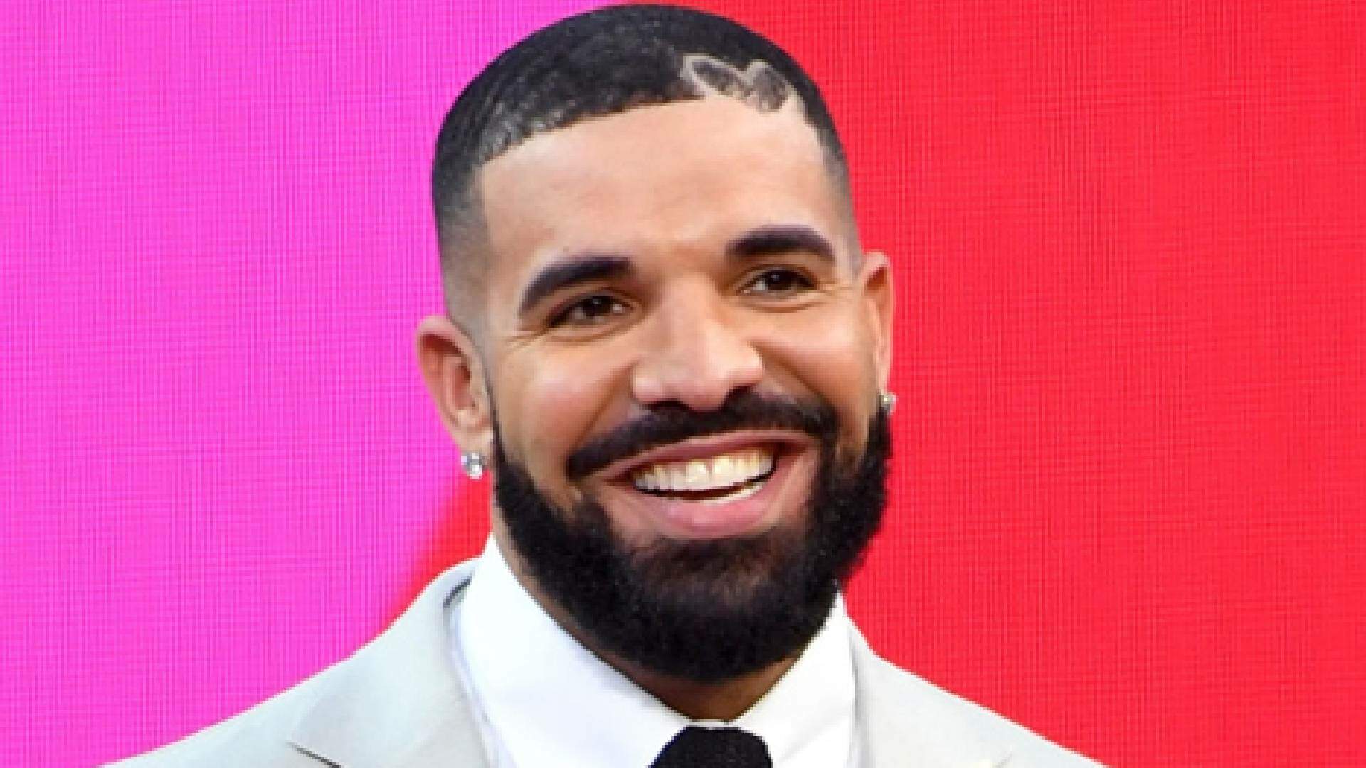 Drake surtou? Rapper choca fãs ao fazer revelações bizarras sobre sua vida pessoal