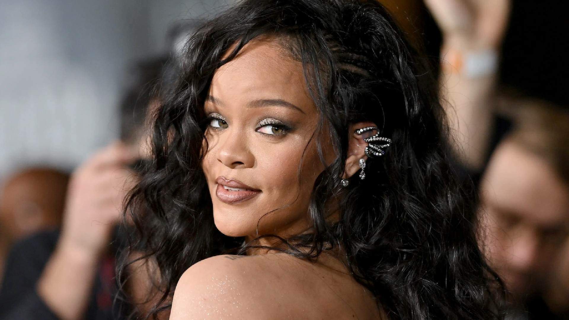 “Born Again”: Rihanna lança segunda música para trilha sonora do filme ‘Pantera Negra 2’  - Metropolitana FM