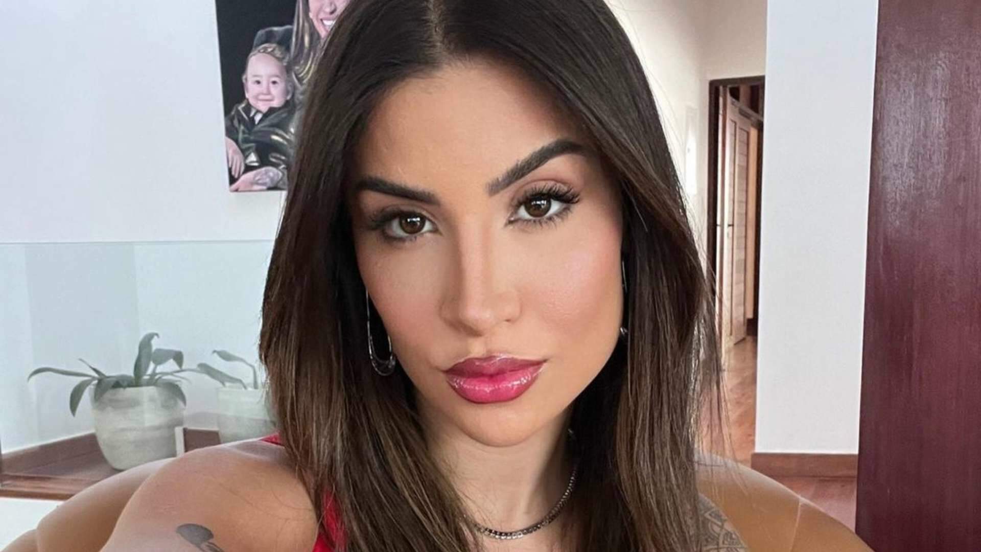 Novo amor? Após término com Fred, Bianca Andrade é vista trocando carícias com suposto affair - Metropolitana FM