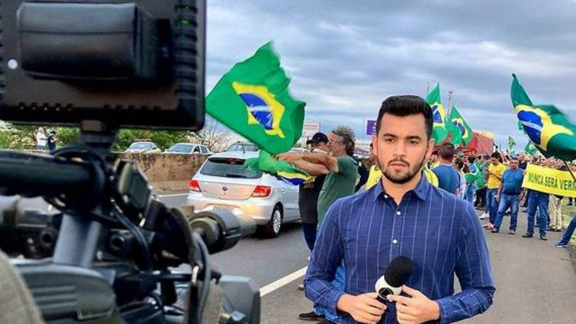 Repórter da Record é agredido em manifesto bolsonarista: “Nunca vi tanta gente louca e agressiva” - Metropolitana FM