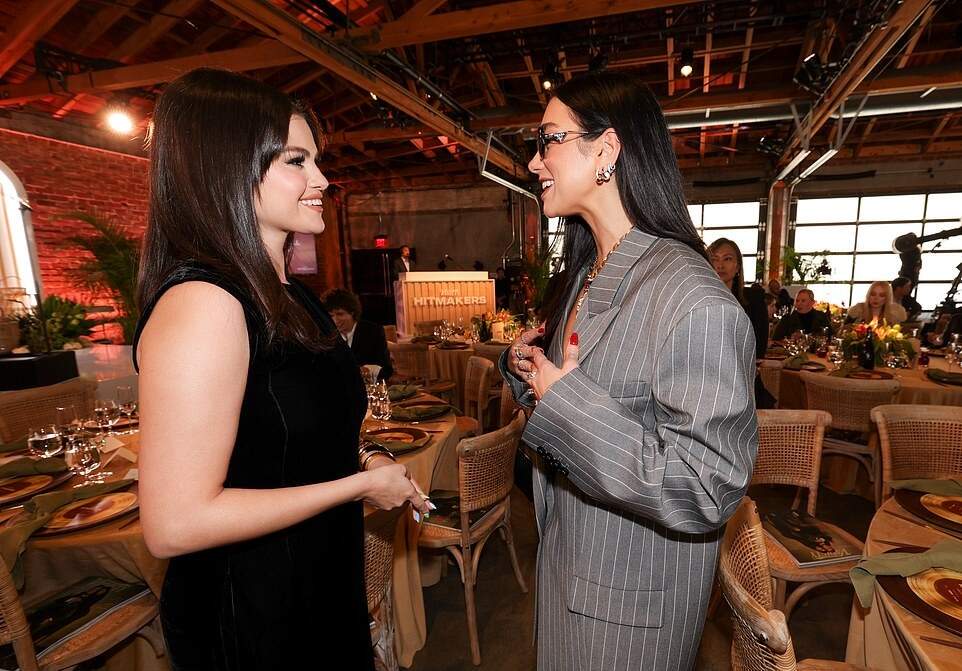 Selena Gomez e Dua Lipa