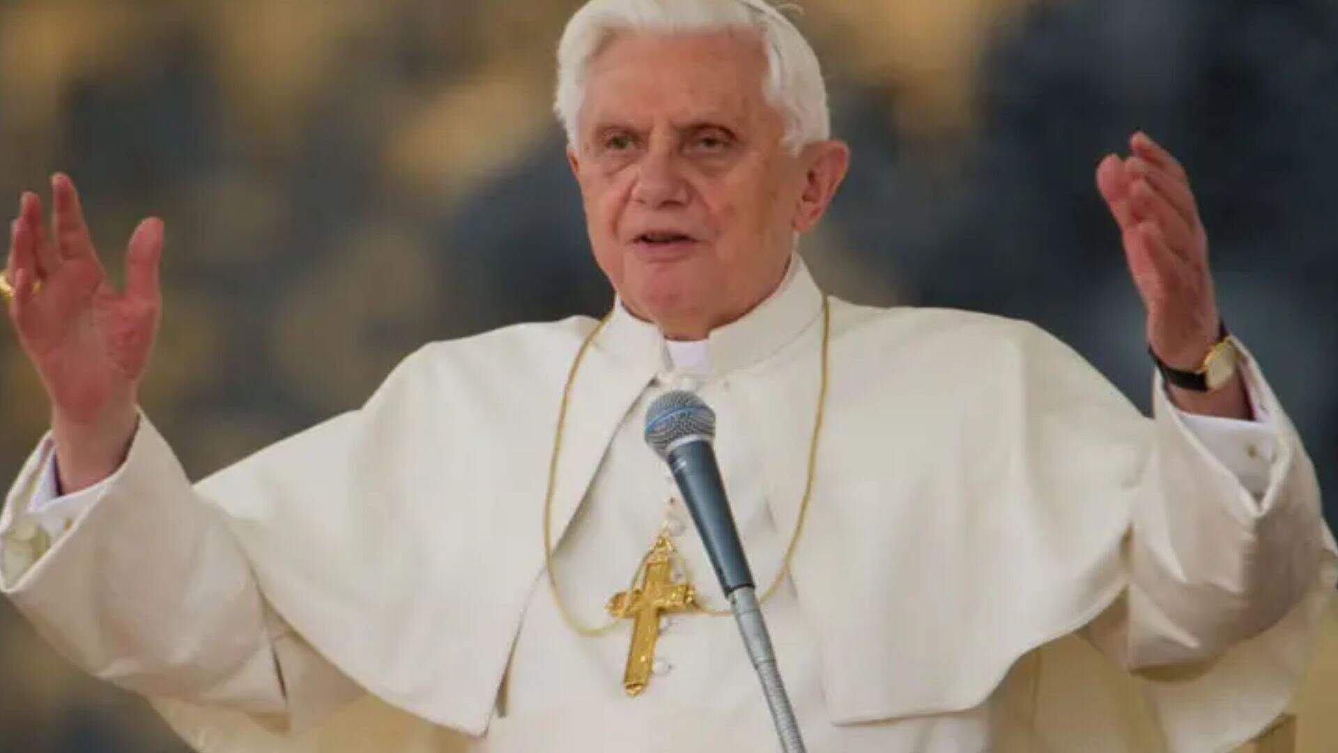 Papa Bento XVI morre aos 95 anos - Metropolitana FM