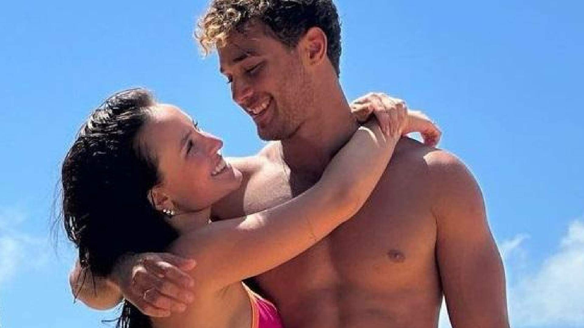 Larissa Manoela anuncia noivado com galã da TV Globo: “Pra vida toda!”