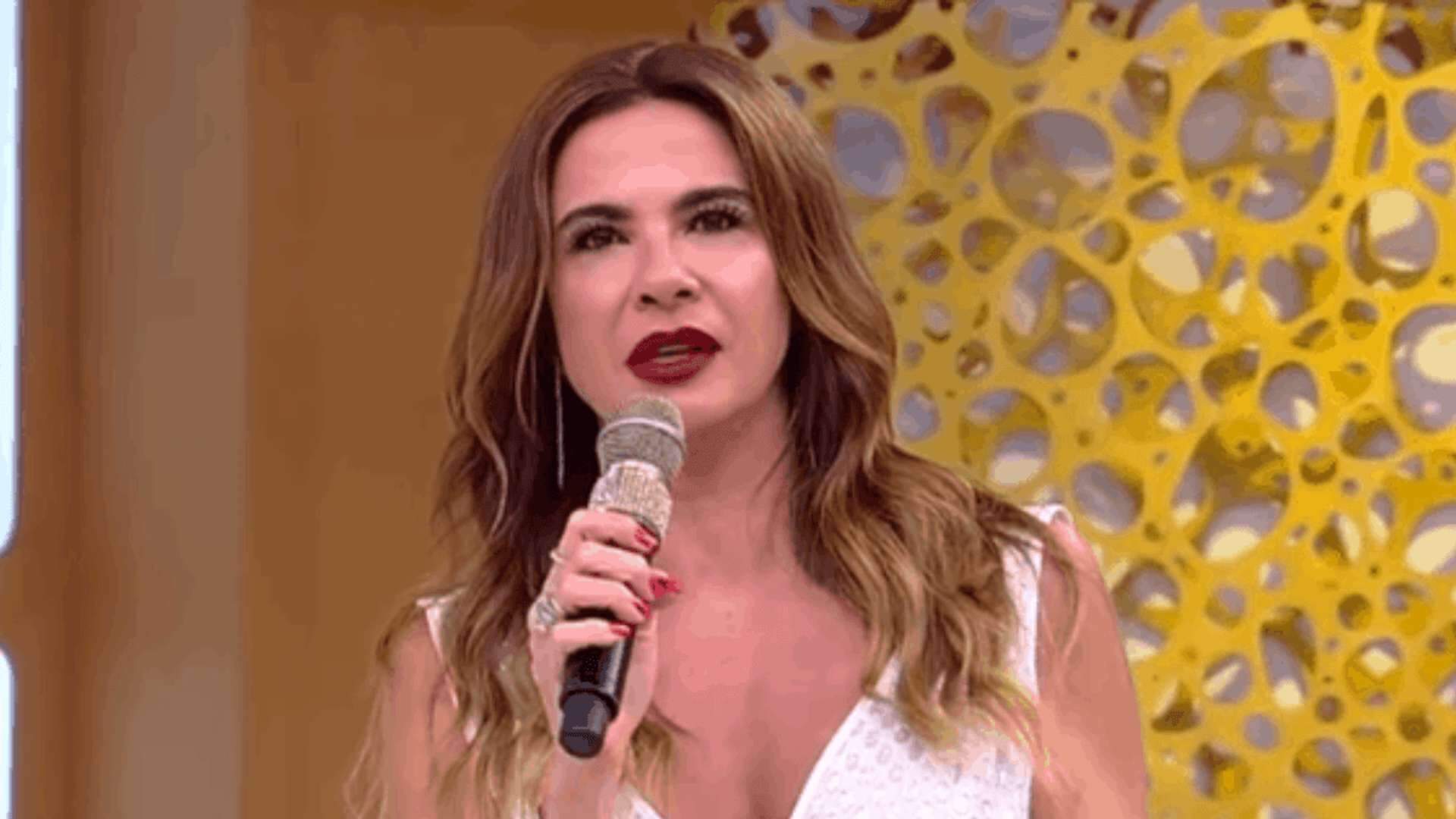Possuída ao vivo? Luciana Gimenez relembra situação chocante durante debate religiosos - Metropolitana FM