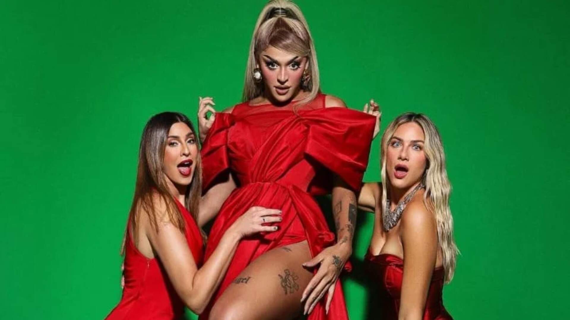 Pabllo Vittar fala sobre relacionamento aberto e assume ser “marmita” de casal famoso - Metropolitana FM