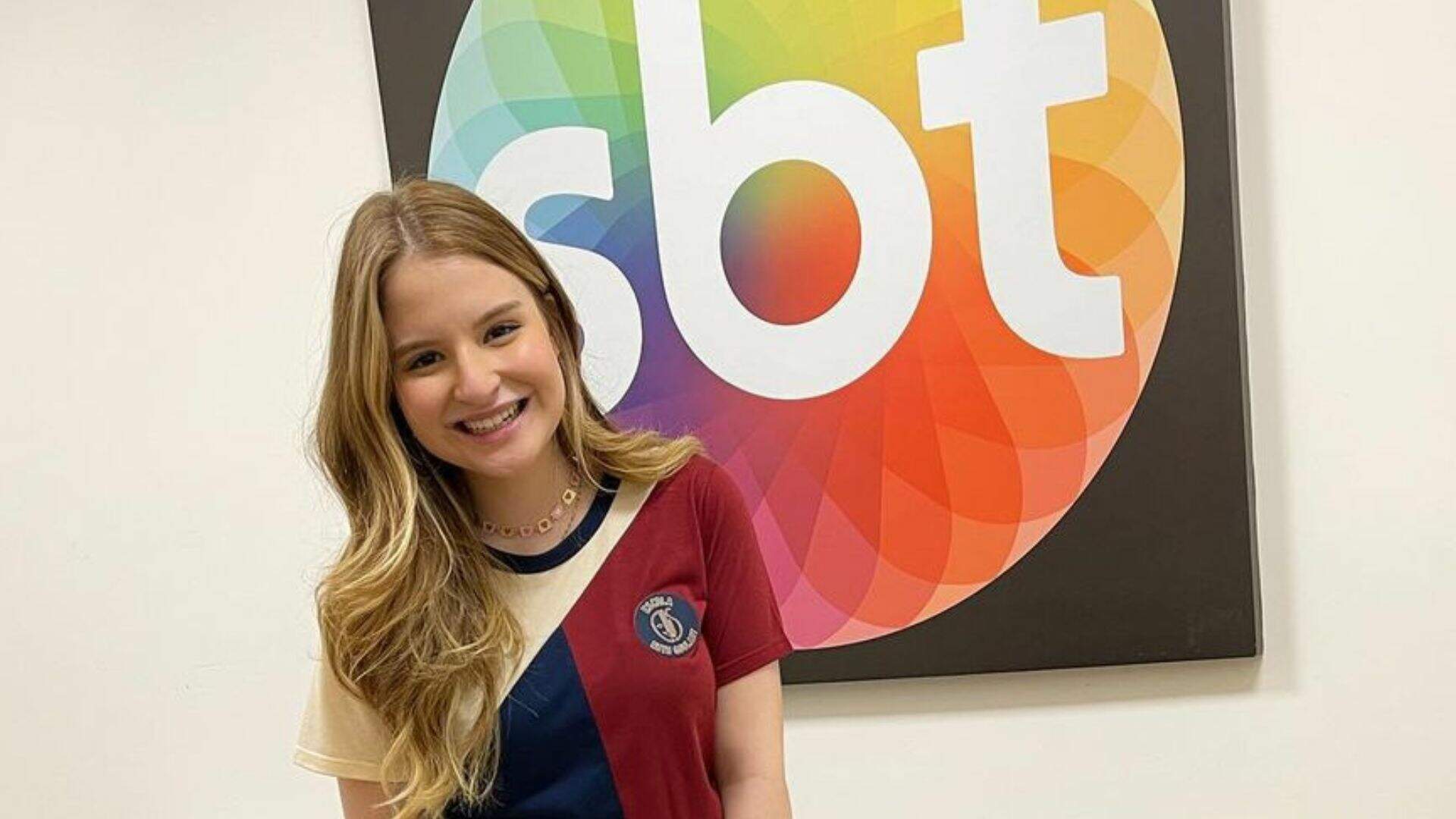 Após fazer sucesso em “Poliana Moça”, Sophia Valverde deixa o SBT - Metropolitana FM