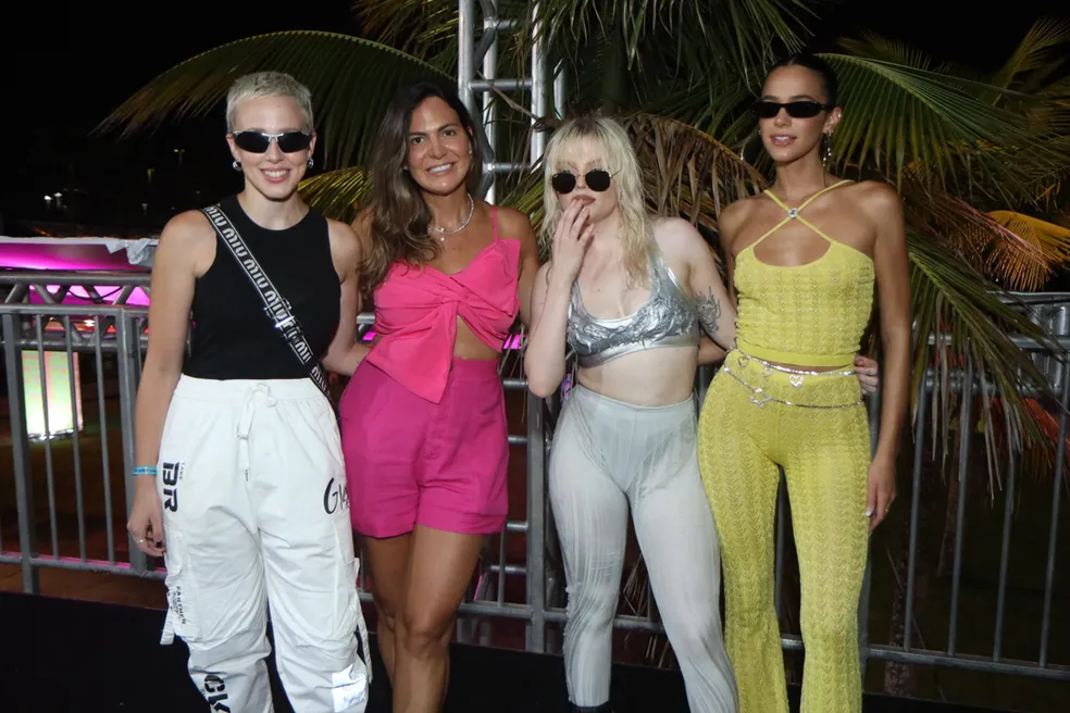 Marcella Rica, Carol Sampaio, Luísa Sonza e Bruna Marquezine — Foto: Thyago Andrade/BrazilNews