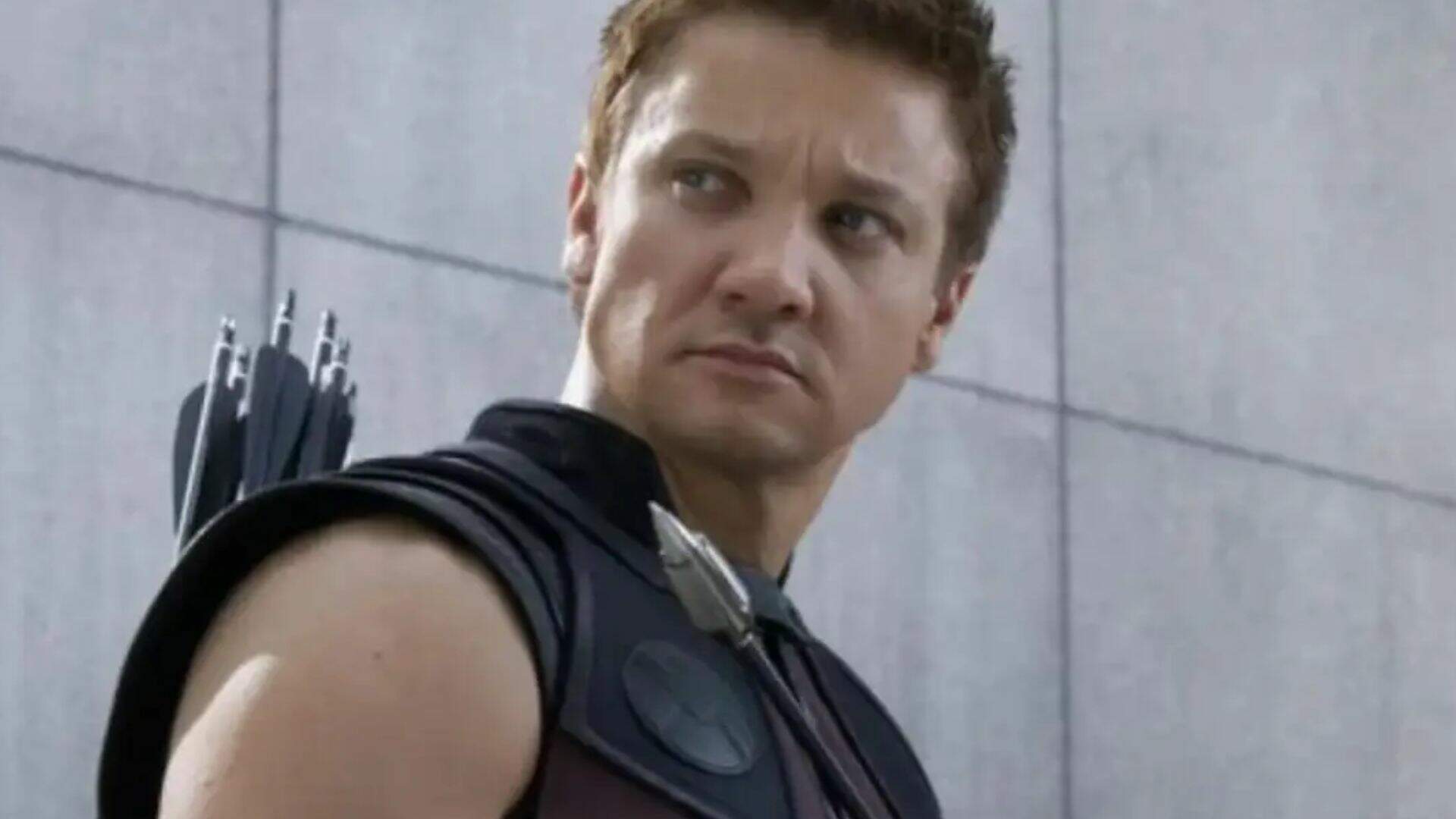 Jeremy Renner, ator de Gavião Arqueiro, é submetido a duas cirurgias após acidente: “Estado crítico” - Metropolitana FM