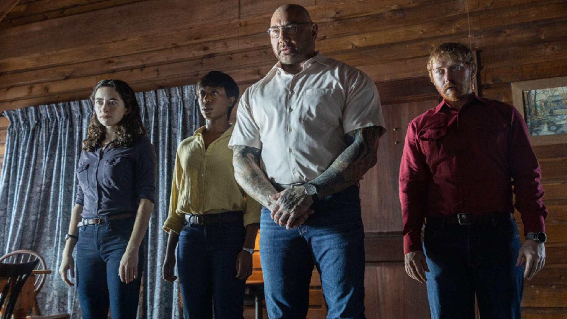 Batem à Porta: Conheça o novo suspense de M. Night Shyamalan protagonizado por Dave Bautista - Metropolitana FM