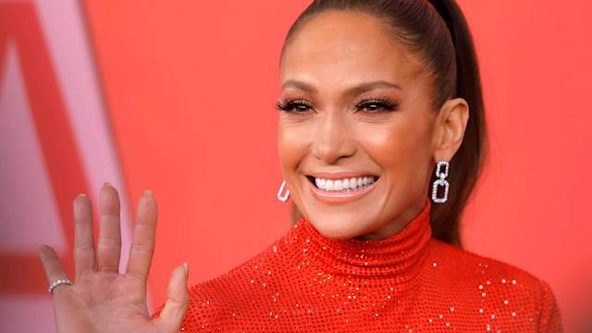 Jennifer Lopez surpreende fãs ao expor intimidades da vida pessoal em vídeo - Metropolitana FM