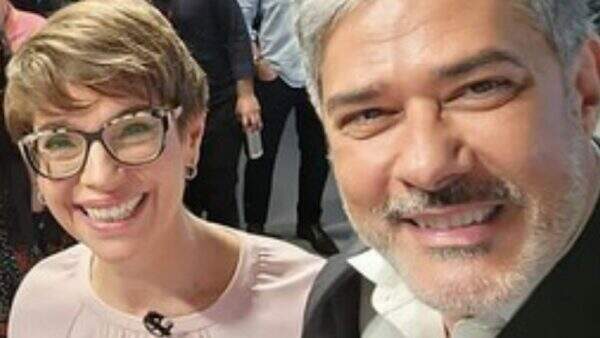 Ao vivo, William Bonner zoa gafe de Renata Lo Prete e faz jornalista ter crise de riso