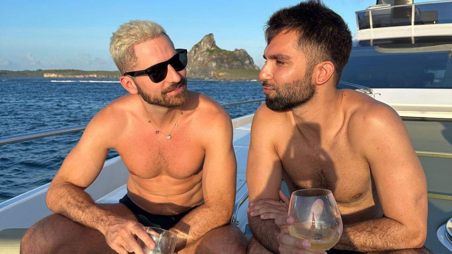 Assumidíssimos! Thales Bretas e Silva surgem em clima de romance durante passeio de barco - Metropolitana FM