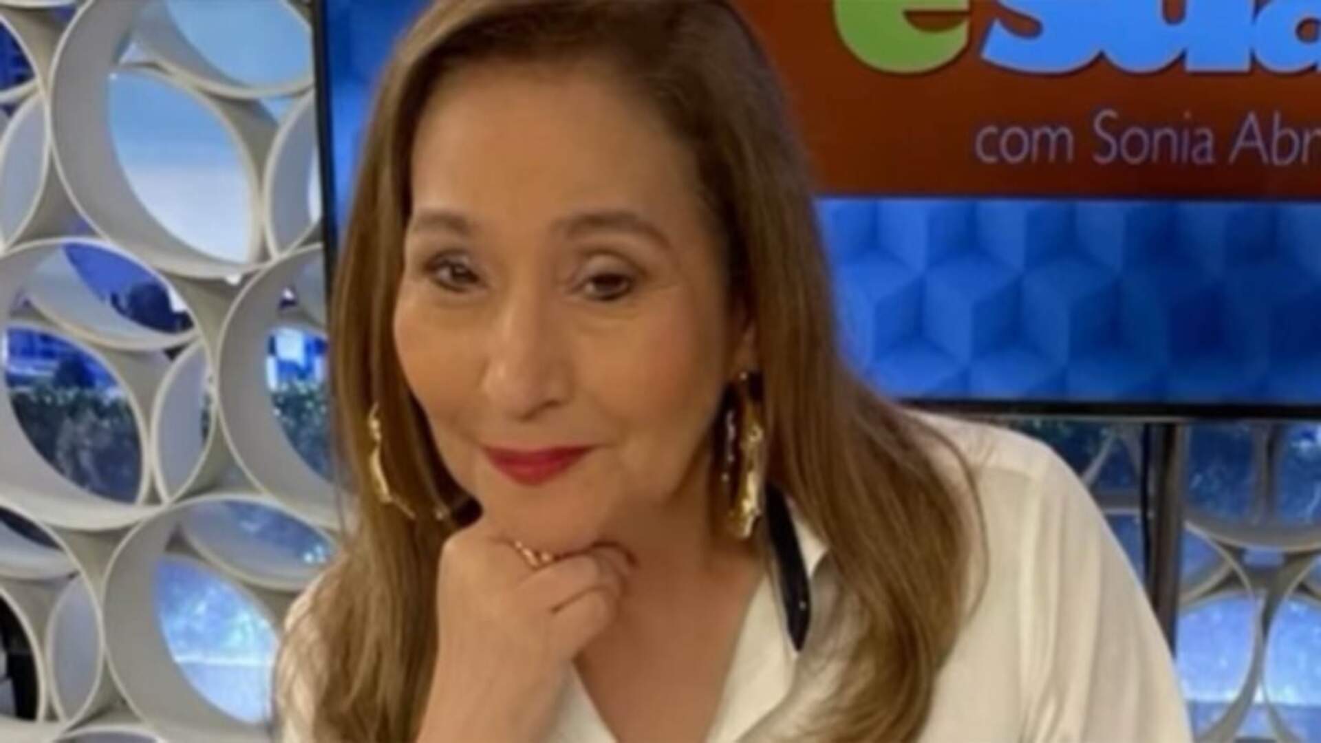 ‘A Tarde é Sua’: Sonia Abrão fica de fora do programa e motivo preocupa os fãs: “Nos ajude”