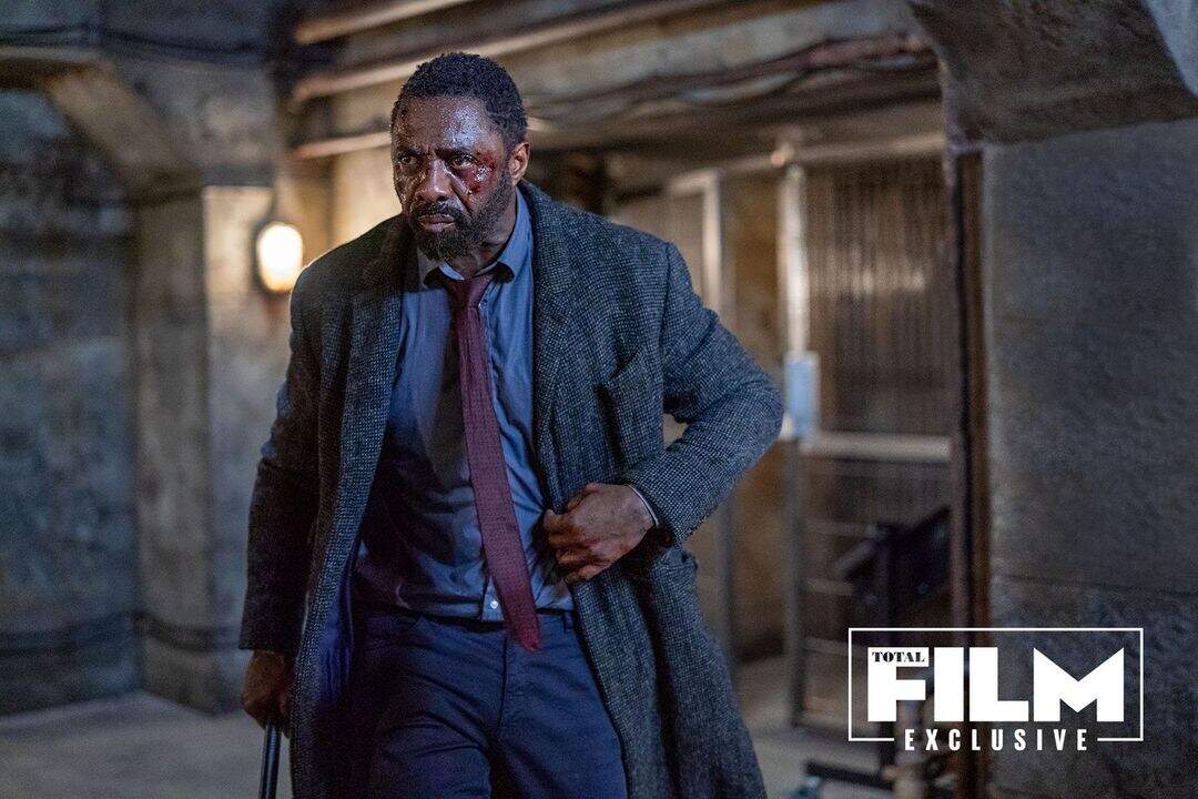 Idris Elba como John Luther em "Luther: O Cair da Noite". (Foto: Netflix)