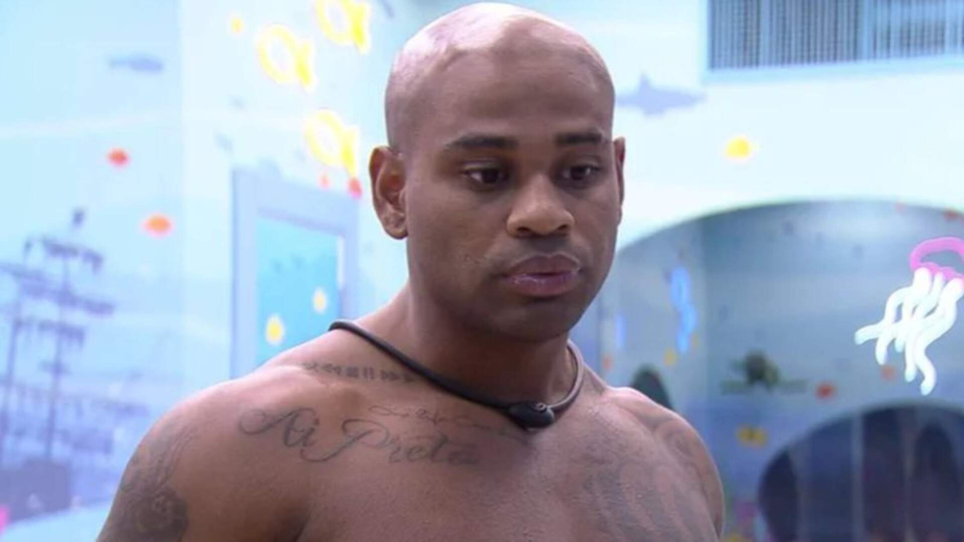 BBB 23: Cezar Black toma as dores de aliado e ataca sister: “Se fazendo de vítima” - Metropolitana FM