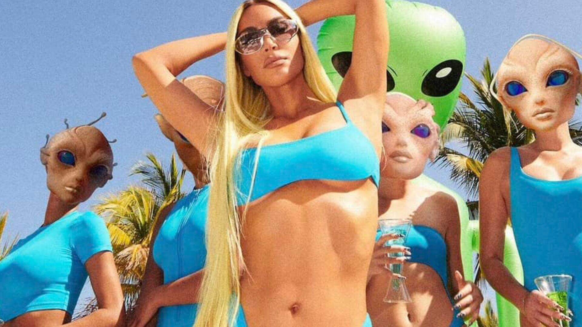 Musa da Área 51! Kim Kardashian faz ensaio fotográfico com temática alienígena