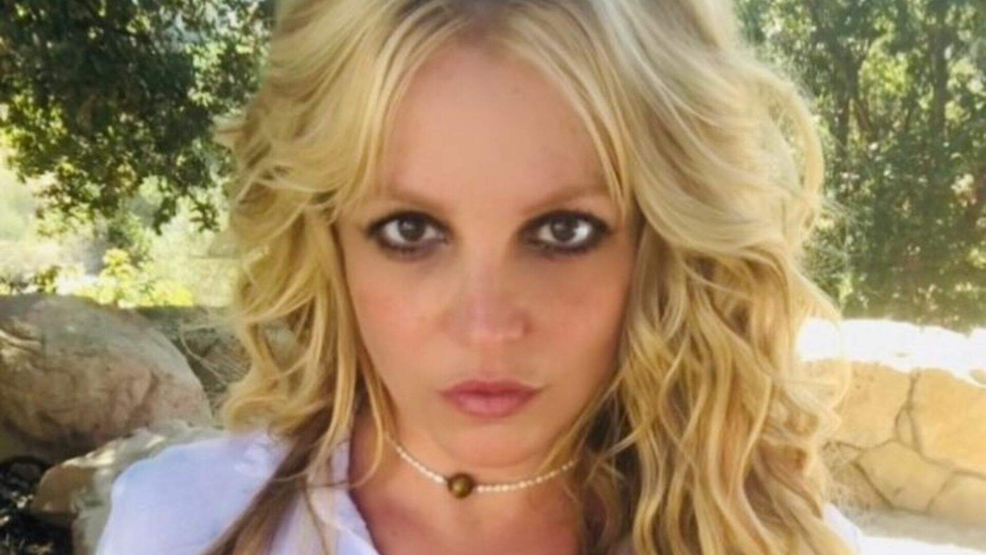 Britney Spears publica vídeo considerado polêmico, deixa fãs assustados e esclarece “brincadeira” após repercussão negativa - Metropolitana FM
