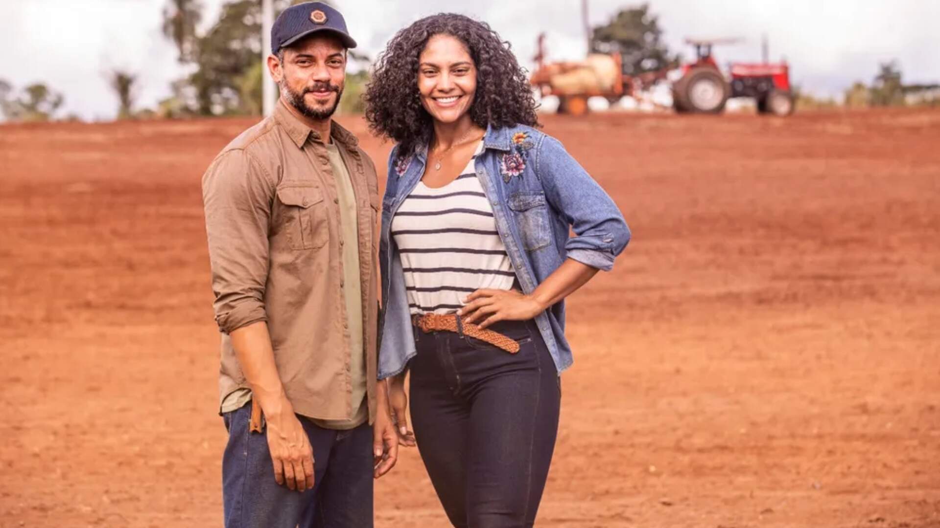 Confira a primeira imagem de Paulo Lessa e Barbara Reis como Jonatas e Aline, em ‘Terra e Paixão’ - Metropolitana FM