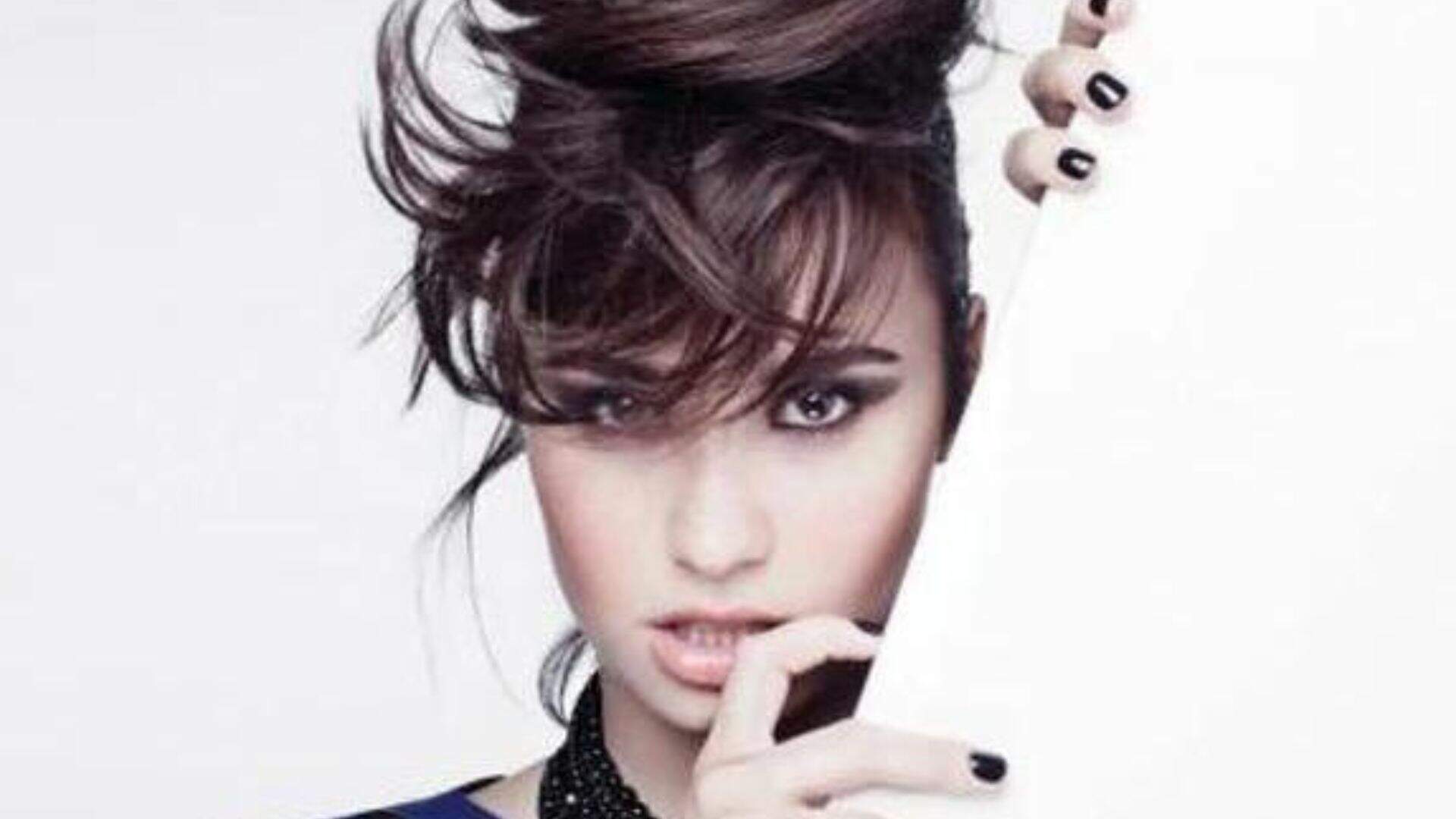 Demi Lovato relança grande sucesso da sua carreira musical em versão rock; vem ouvir! - Metropolitana FM