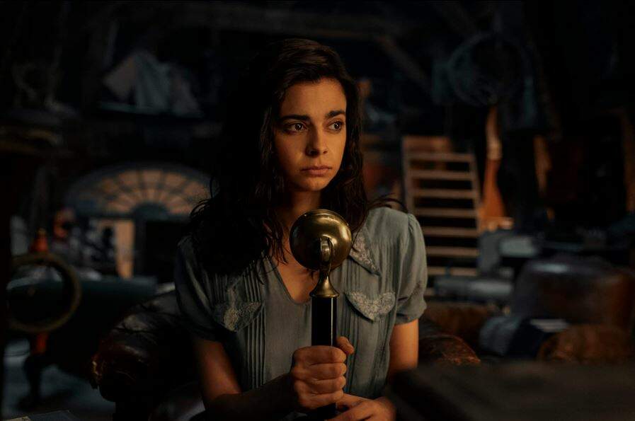 Aria Mia Loberti como Marie-Laure LeBlanc (Foto: Reprodução/Netflix)