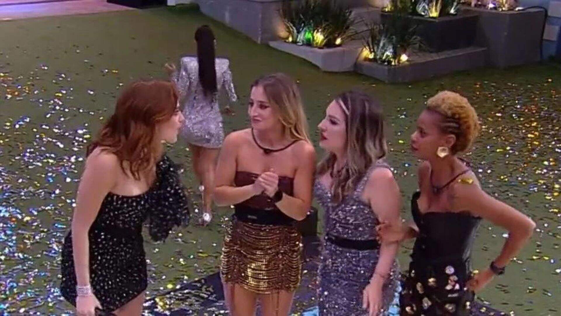 BBB 23: Após final, Ana Clara toma atitude polêmica e expulsa Larissa da conversa com finalistas - Metropolitana FM