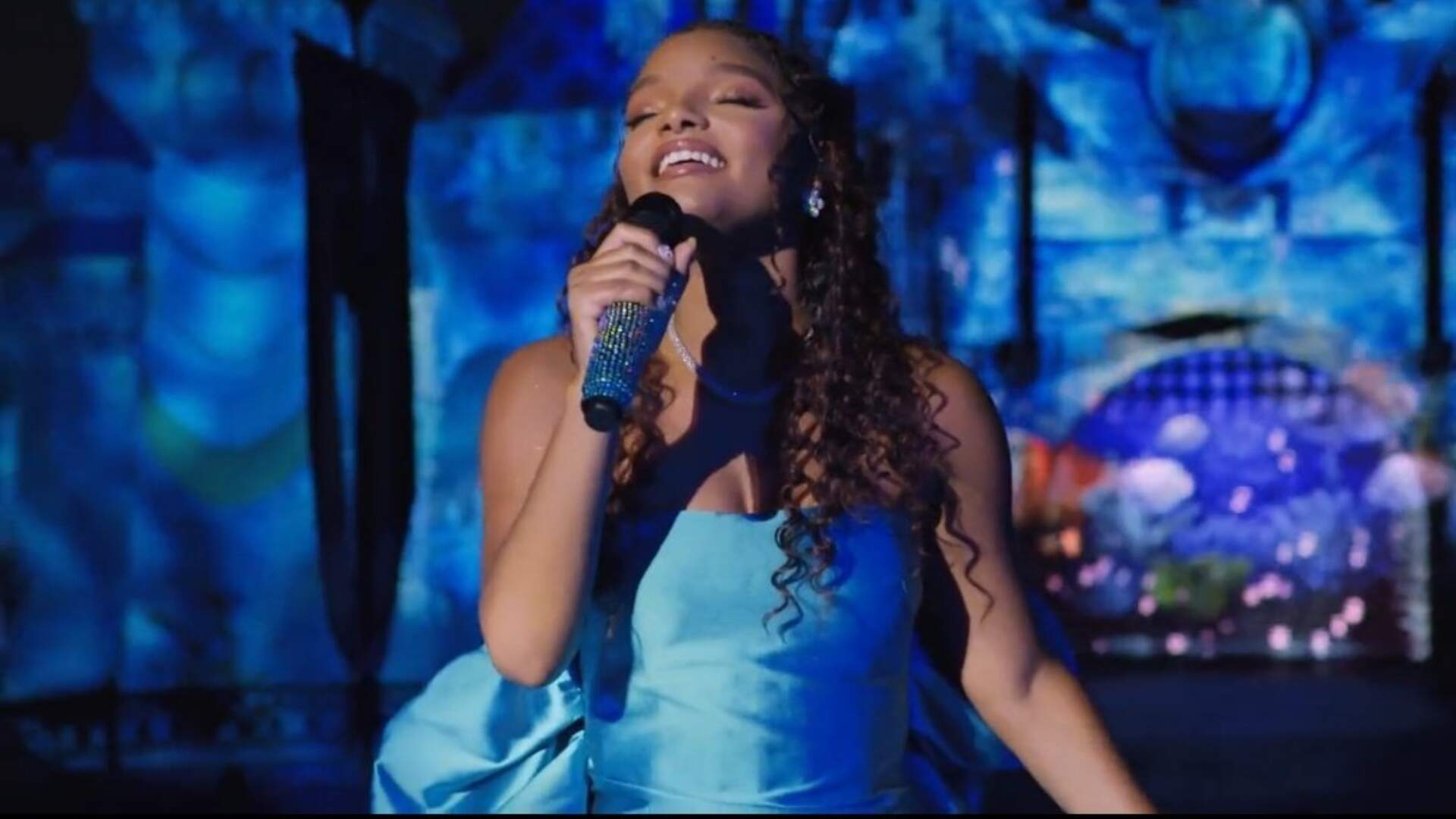 A Pequena Sereia: Halle Bailey performa pela primeira vez “Parte do Seu Mundo” durante American Idol - Metropolitana FM