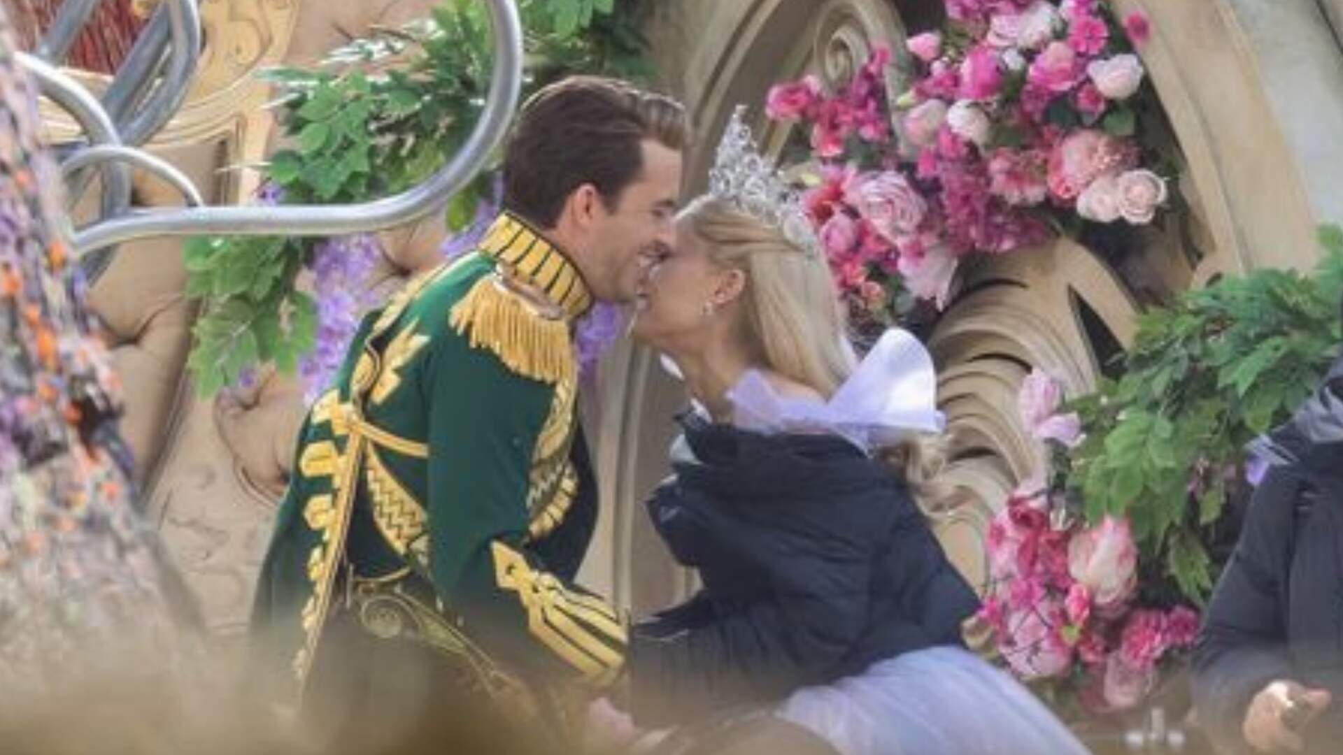 Wicked: Confira as primeiras imagens de Jonathan Bailey no musical - Metropolitana FM