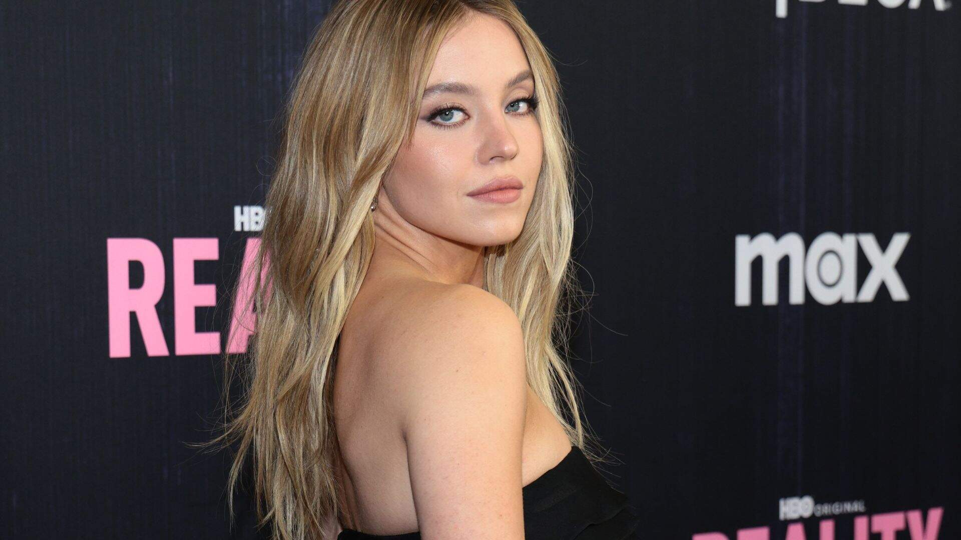 Sydney Sweeney elege look transparente em première do filme ‘Reality’ - Metropolitana FM