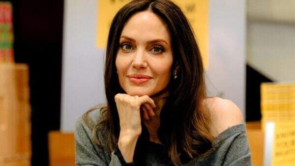 Angelina Jolie anuncia marca de moda colaborativa, sustentável e com proposta social