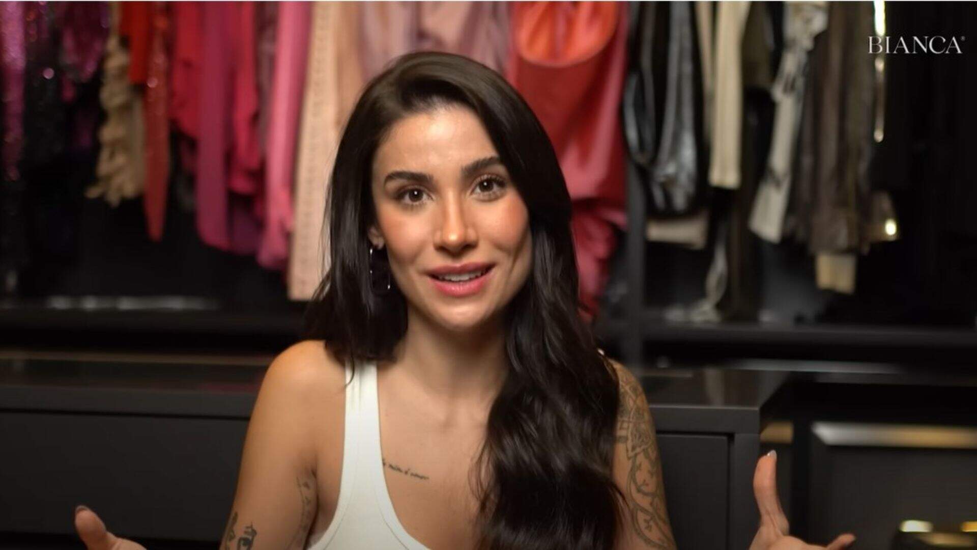 Após mudar para sua nova mansão, Bianca Andrade surpreende ao doar 70% de suas roupas: “Minimalista” - Metropolitana FM