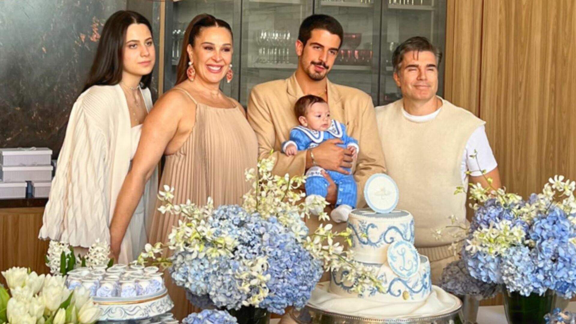 Enzo Celulari e Sophia Raia se tornam padrinhos do irmão caçula em cerimônia de batismo luxuosa - Metropolitana FM