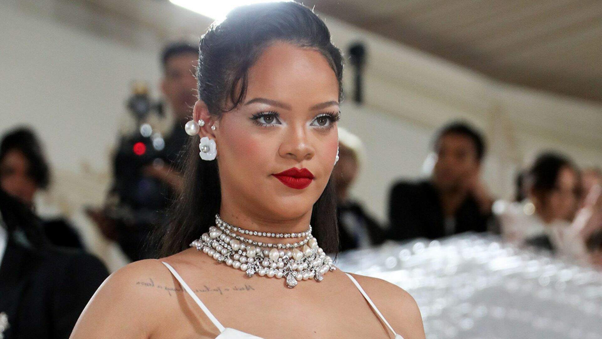 Durante o MET Gala, Rihanna fala sobre segunda gravidez: “Náusea”