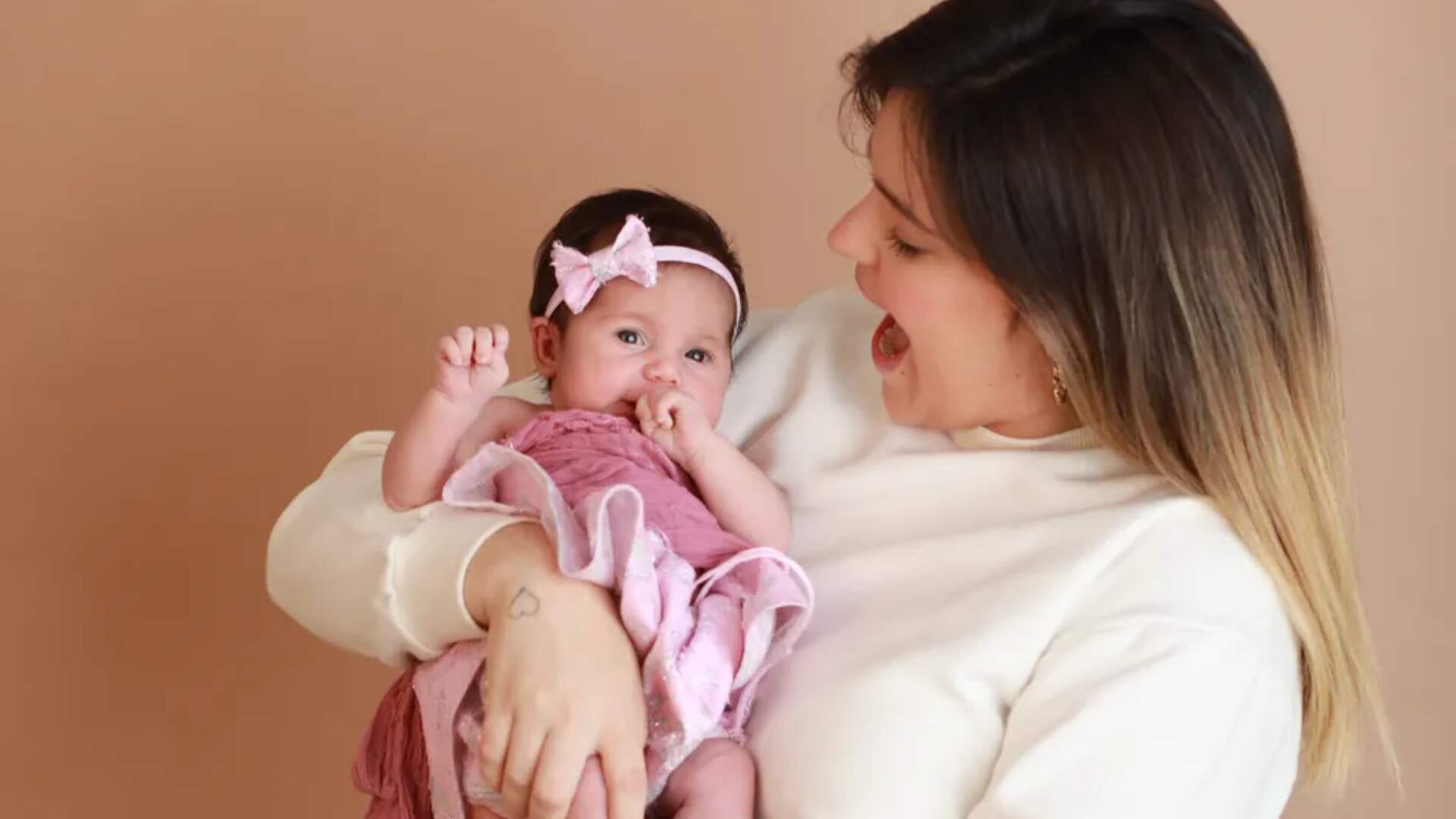 No puerpério, Viih Tube faz desabafo sobre maternidade: “Não nasci pra ser mãe” - Metropolitana FM