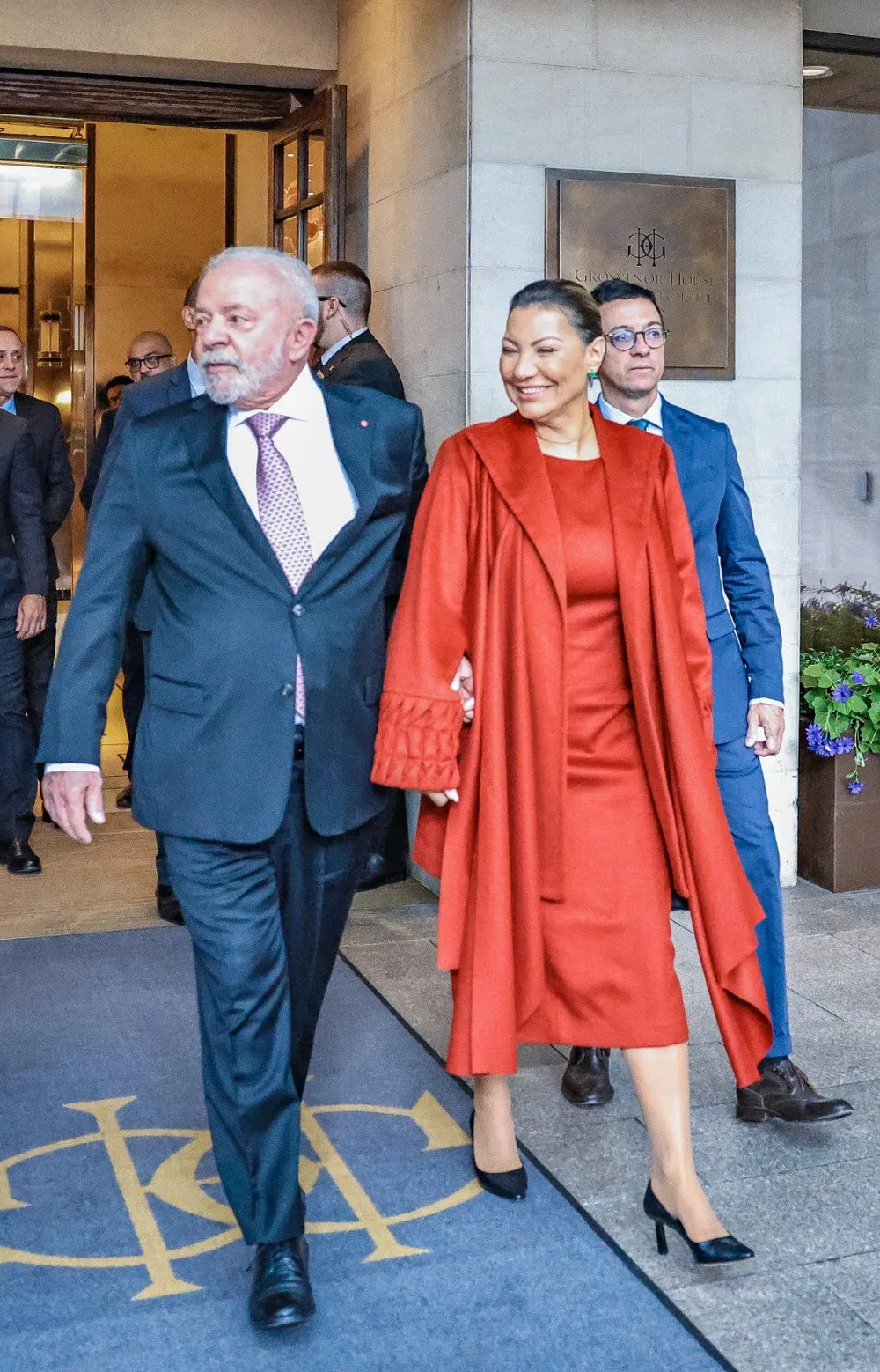 O presidente Lula e a primeira-dama Janja na coroação do Rei Charles III