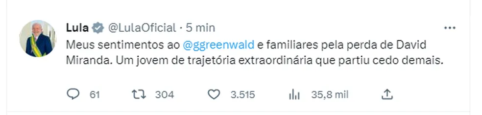 Lula presta homenagem (Foto: Reprodução/Twitter)