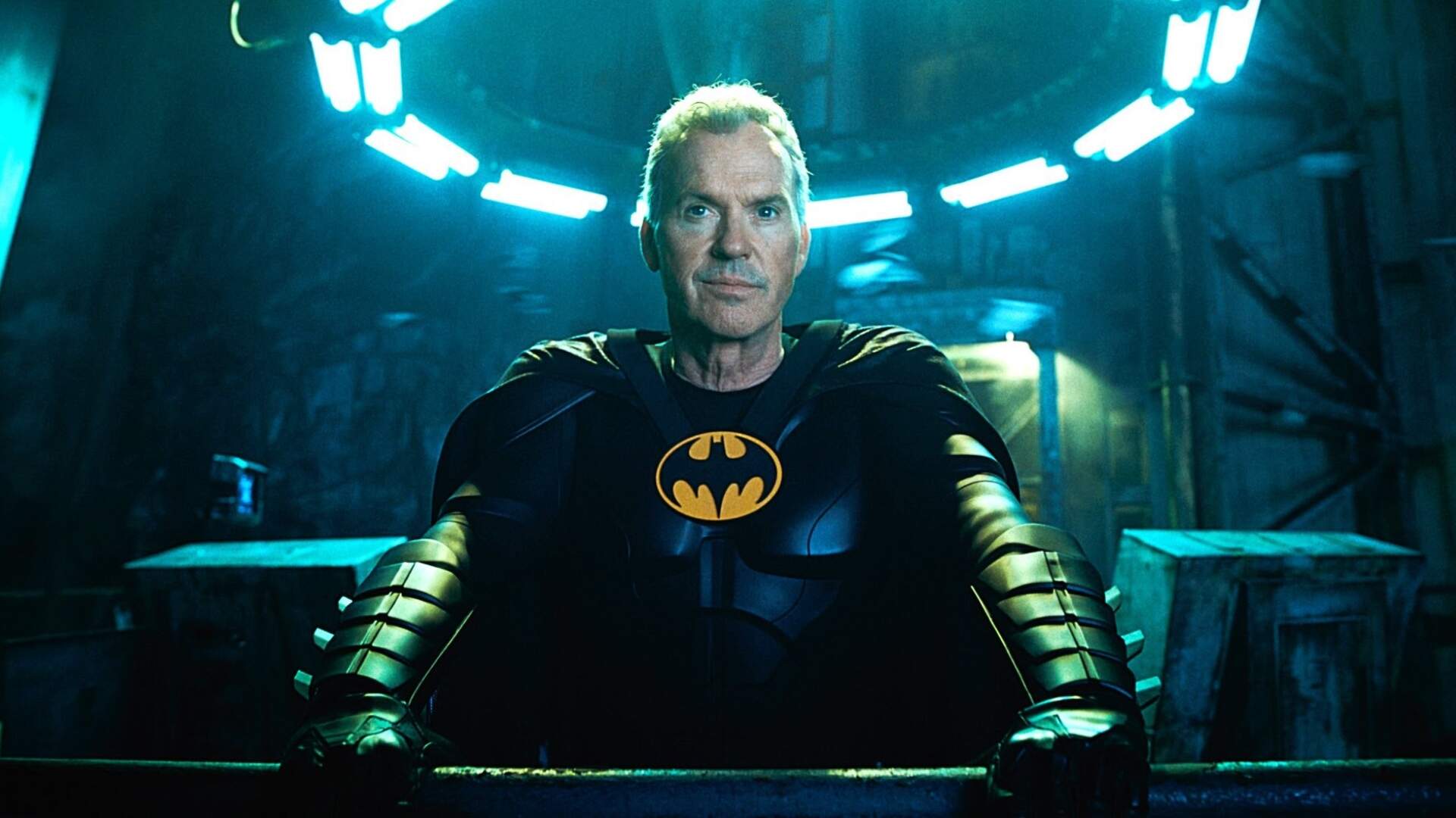 Michael Keaton explica como criou a icônica voz do Batman: “Psicose controlada” - Metropolitana FM