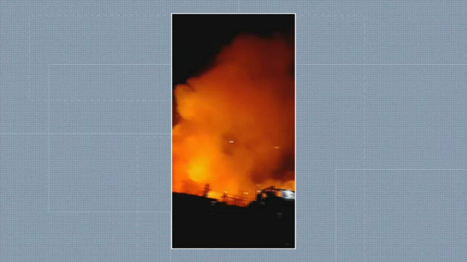 Grave: Incêndio de grande proporção invade região de São Paulo e assusta moradores do local