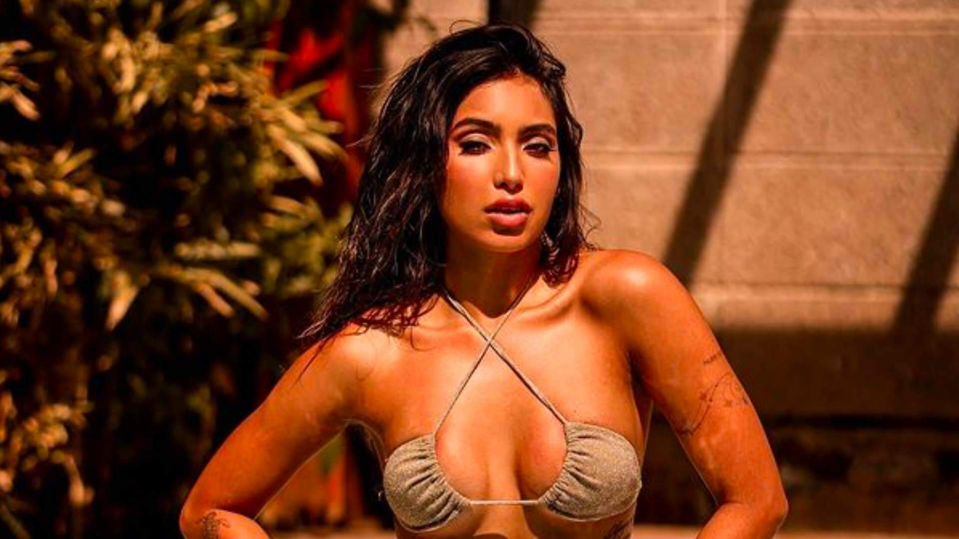 Vanessa Lopes posa praticando ioga e desafia a censura do Instagram com seu look mais sensual - Metropolitana FM